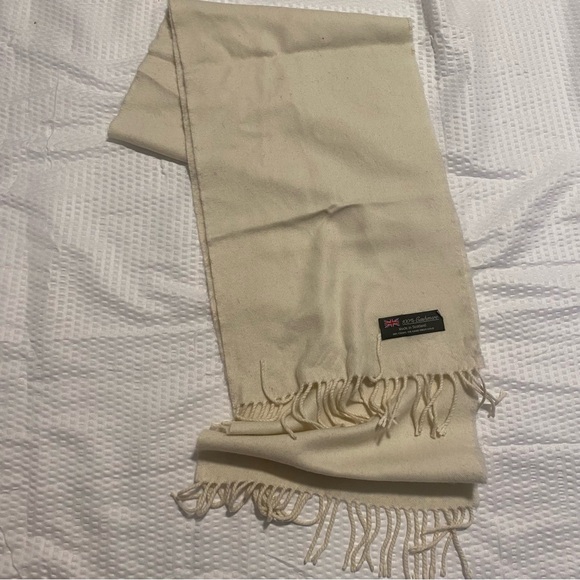 MADE IN SCOTLAND LUXURY FRINGE 100% CASHMERE SCARF EXCELLENT - Picture 1 of 3